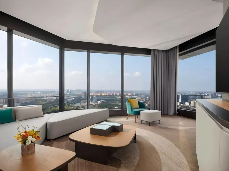 Proyecto de mobiliario hotelero — The Hilton DoubleTree Hotel